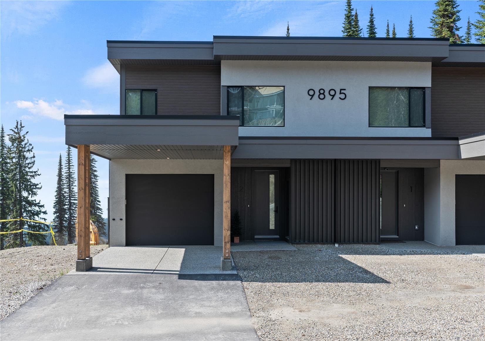 2-9895 Cathedral Drive, Vernon, BC, V1B 3M1 (1041187846)